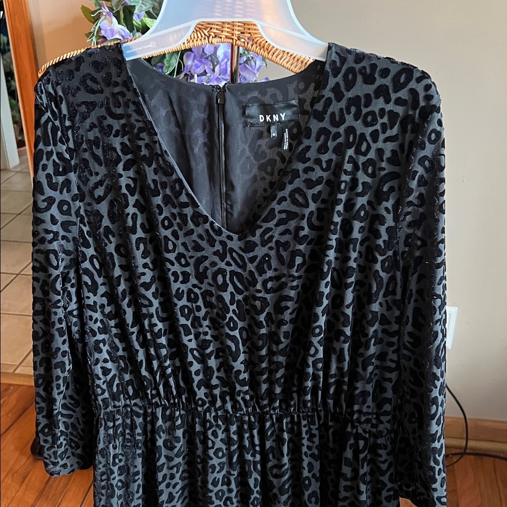 Black burnt out velvet midi dress - Picture 3 of 7